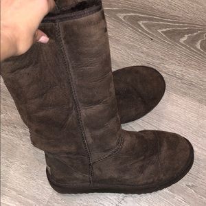 Ugg classic tall boot